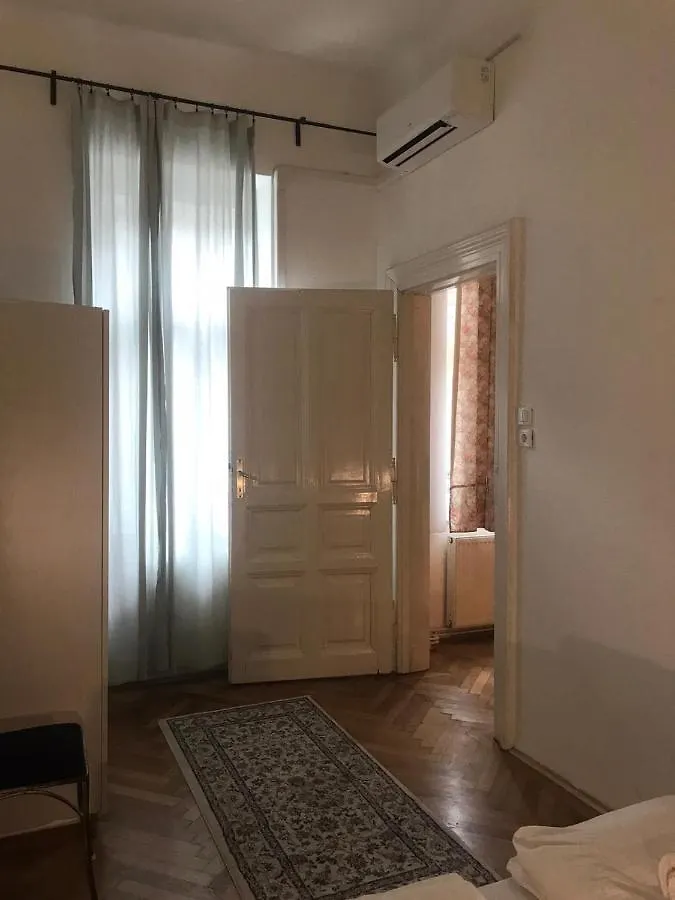 Ac With Free Parking At Acacia St, City Center Budapest 0*,